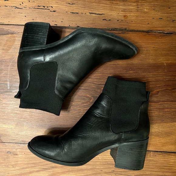 Steve Madden booties size 7.5 - Picture 4 of 7